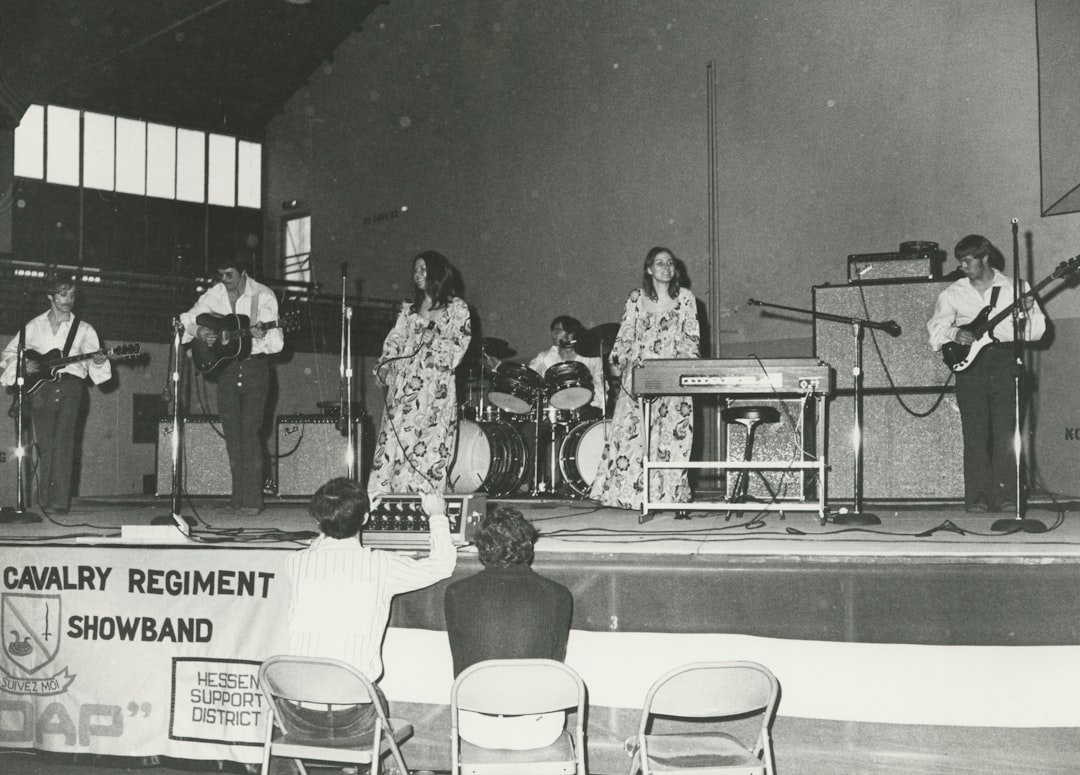 Foghorn Stringband